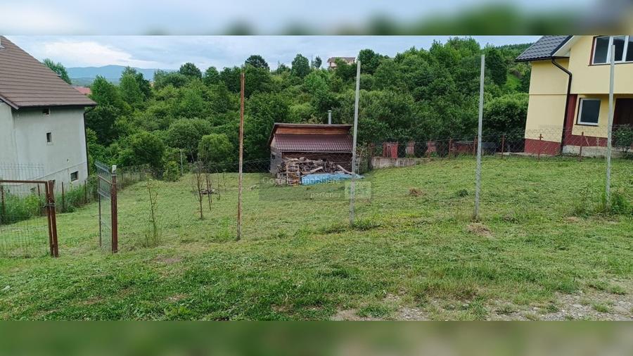 Teren intravilan de 1244 mp, în Sud-Est