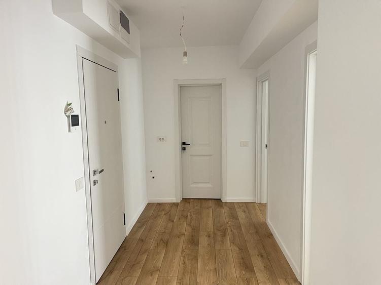 Apartament cu 3 camere decomandat în Nufărul