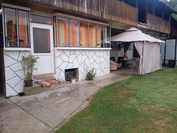 Casă cu 4 camere în Măgureni