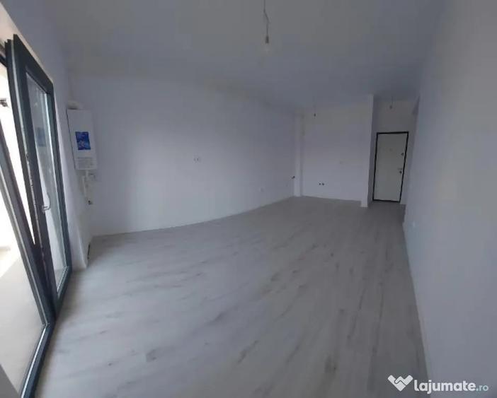 Garsonieră semidecomandată în Central