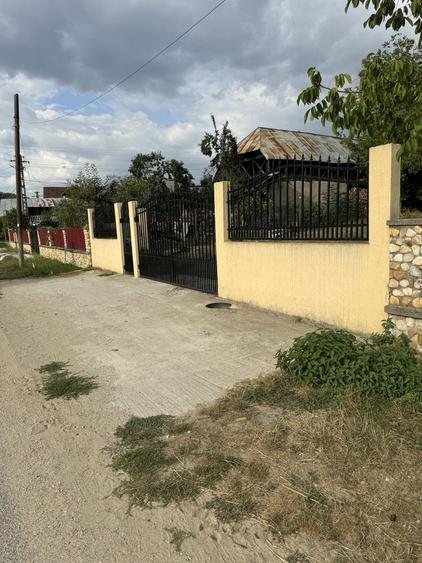 Spațiu comercial, în Beba Veche