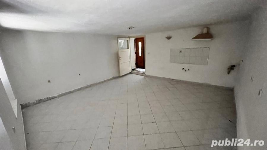 Casă cu 4 camere cu Teren 1177 Mp în Cisnădioara