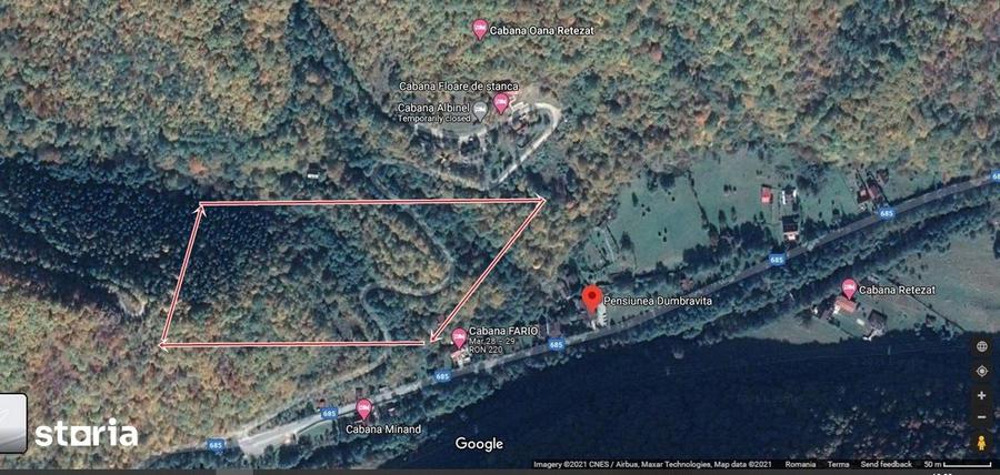 Teren de 5700 mp, în Râu de Mori