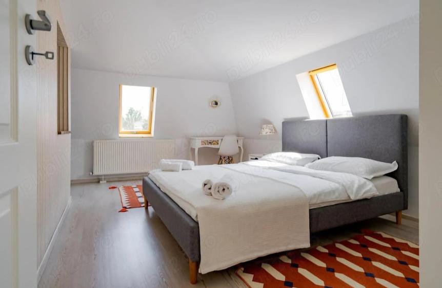 Apartament cu 4 camere semidecomandat în Unirii