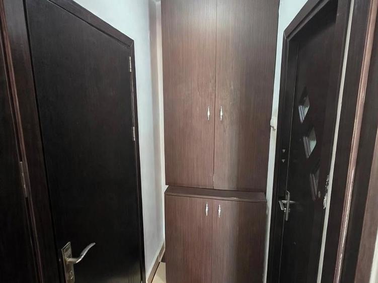 Apartament cu 2 camere semidecomandat, mobilat în Titulescu