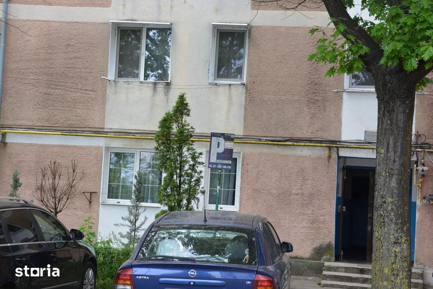 Apartament cu 2 camere decomandat în Războieni