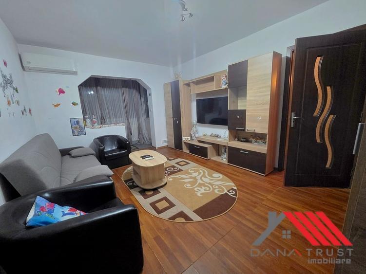 Apartament cu 3 camere în Spitalul Județean