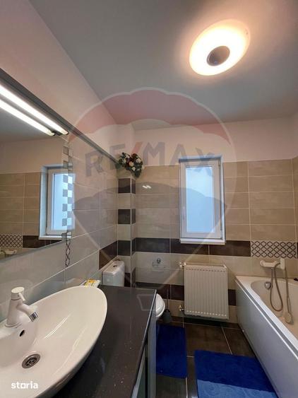 Apartament cu 3 camere semidecomandat în Valea Lupului