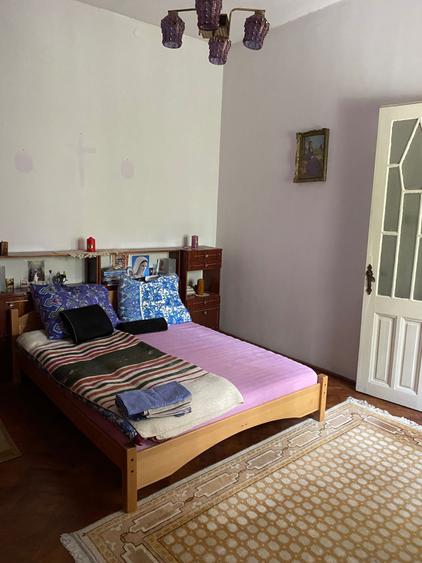 Casă cu 3 camere în Central