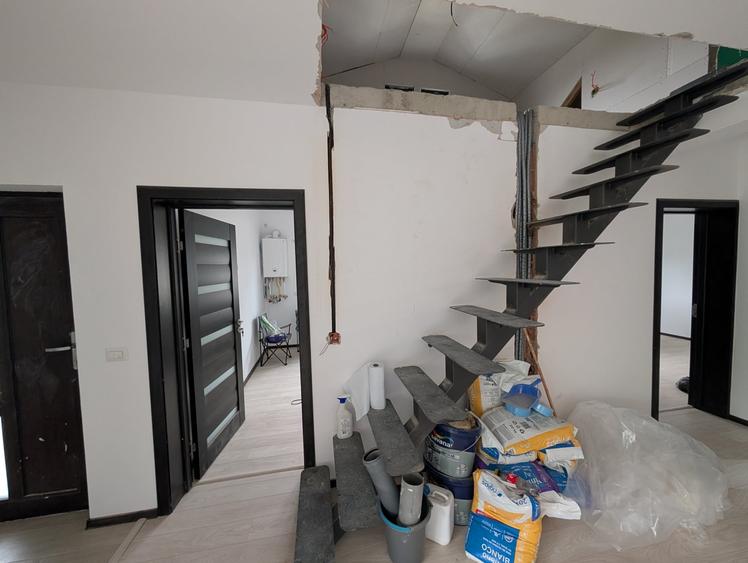 Casă individuală cu 3 camere cu Teren 390 Mp în Nord