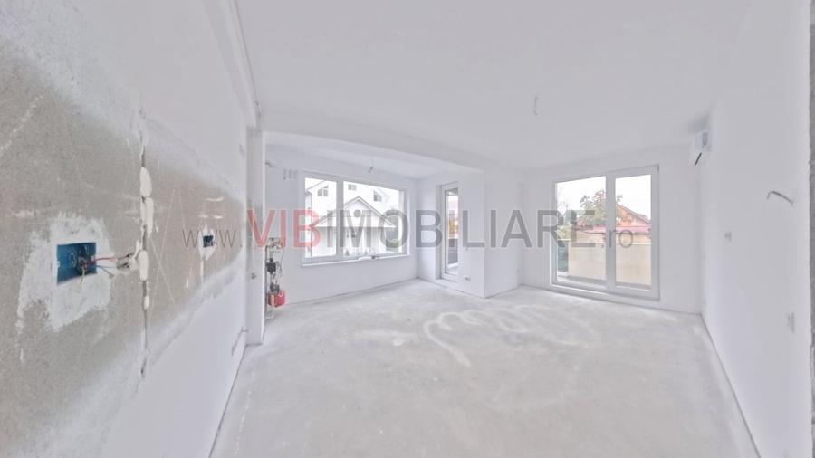 Apartament cu 4 camere decomandat în Berceni