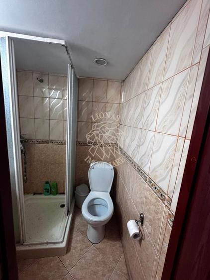 Casă cu 5 camere cu Canalizare în Ultracentral