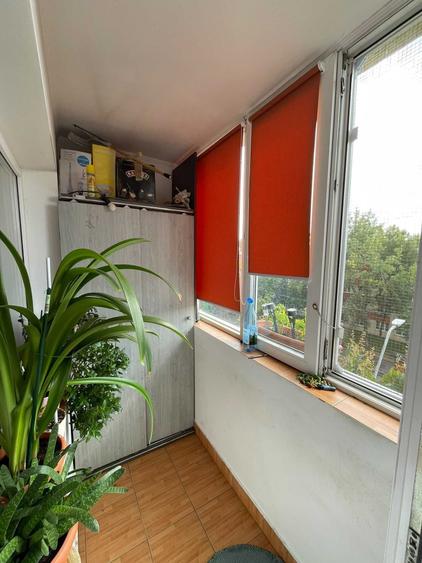 Apartament cu 3 camere decomandat în Alexandriei