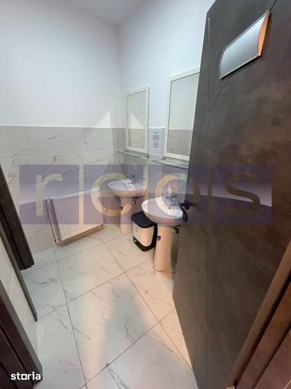 Apartament cu 4 camere în Centrul Civic