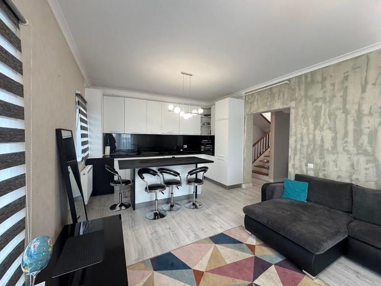 Apartament cu 3 camere decomandat în Unirii