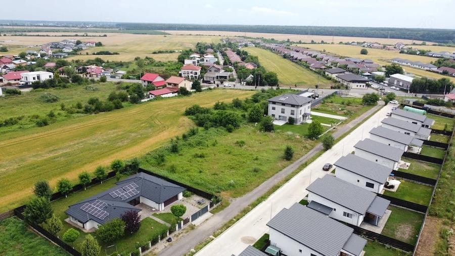Teren de 1068 mp, în Balotești
