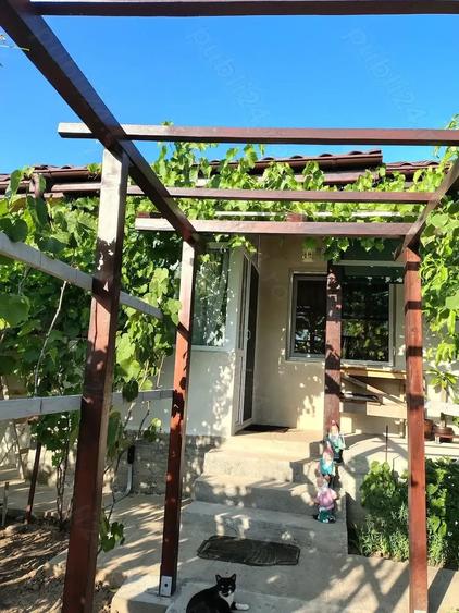 Casă cu 2 camere cu Teren 522 Mp în Central