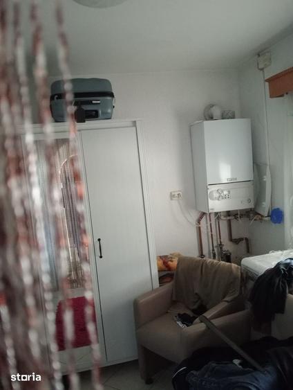 Casă cu 5 camere cu Teren 3053 Mp în Gruiu