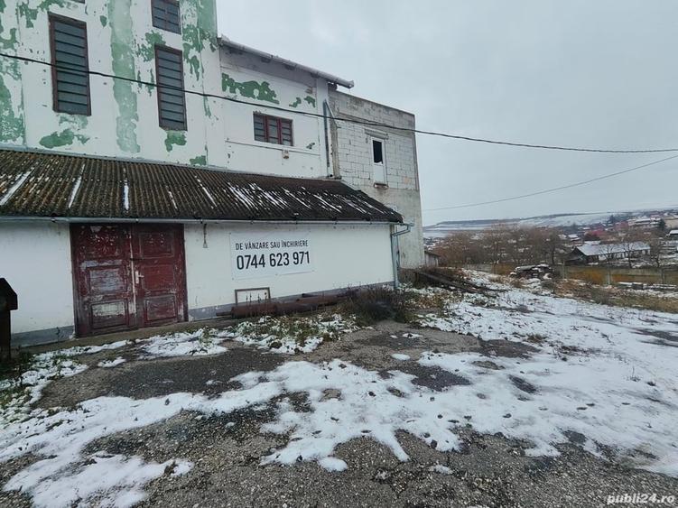 Spațiu comercial, de 600 mp, în Central