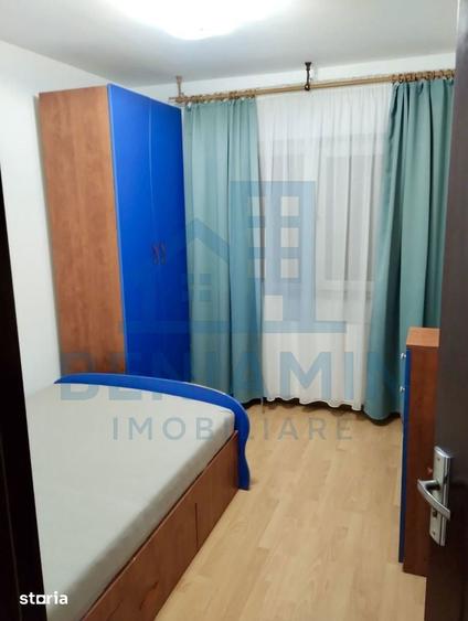 Apartament cu 3 camere decomandat în Central