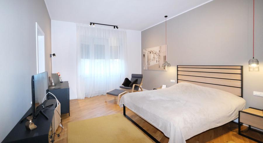 Vanzare apartament 5 camere renovat,mobilat etaj 2 in imobil zona Piata Unirii - 9