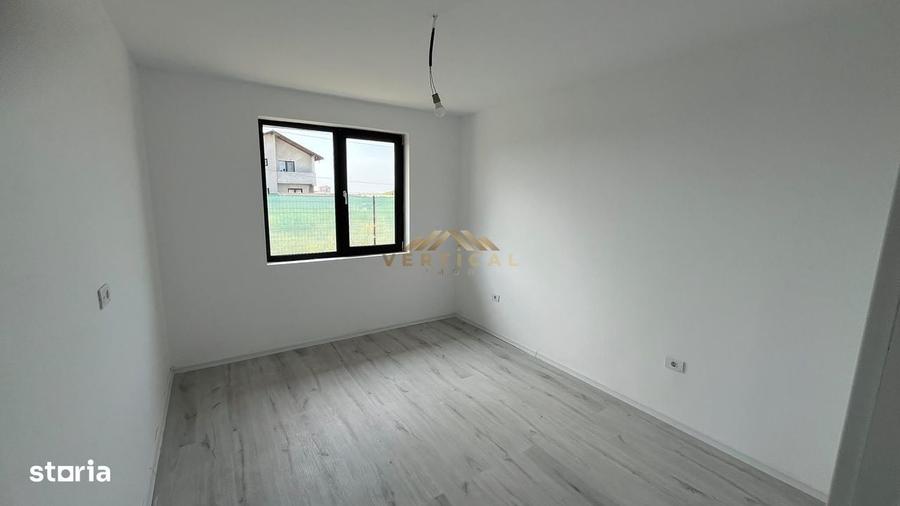 Casă cu 4 camere cu Teren 315 Mp în Dobroești