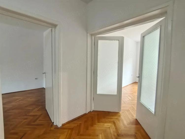 Apartament cu 3 camere decomandat în Iosefin