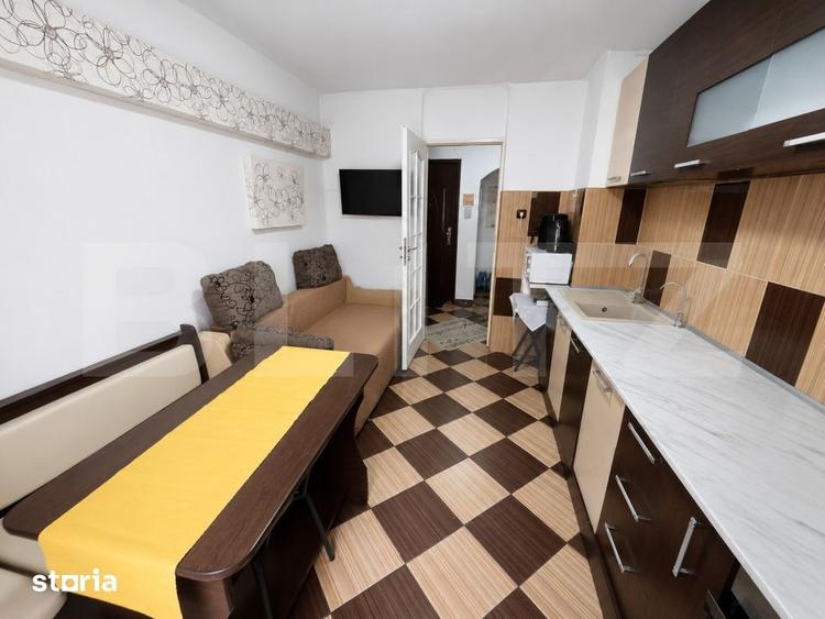 Apartament cu 2 camere decomandat, mobilat în Micro 12
