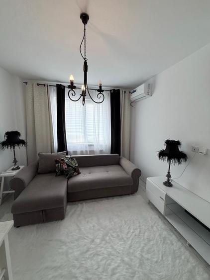 Apartament cu 2 camere semidecomandat în Militari