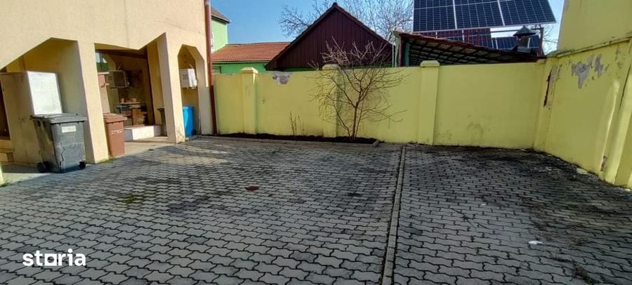 Spațiu comercial, de 319 mp, în Central