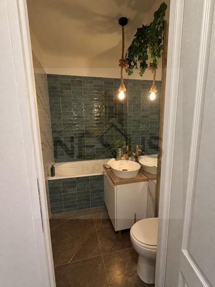 Apartament cu 2 camere semidecomandat, mobilat în Giurgiului