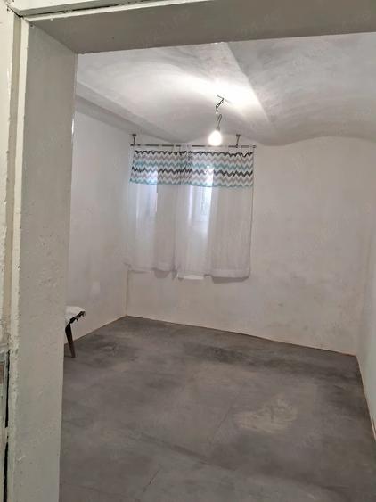 Apartament cu 3 camere decomandat în Brâncoveanu