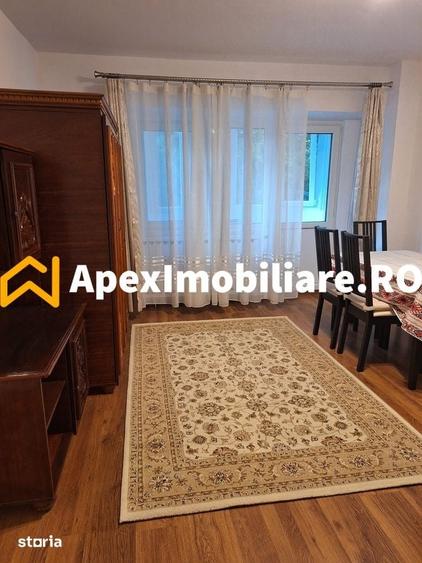 Garsonieră decomandată în Tei
