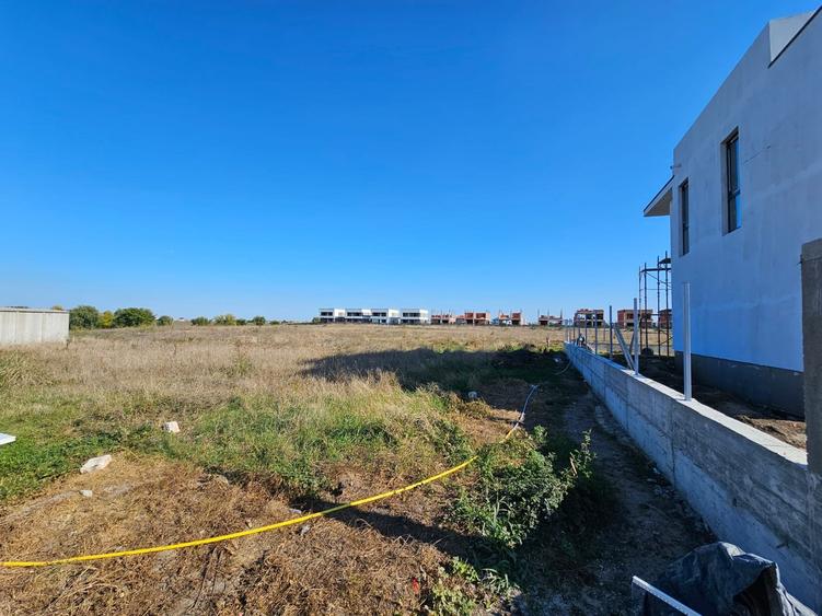 Teren Construcții intravilan de 375 mp, în Tunari