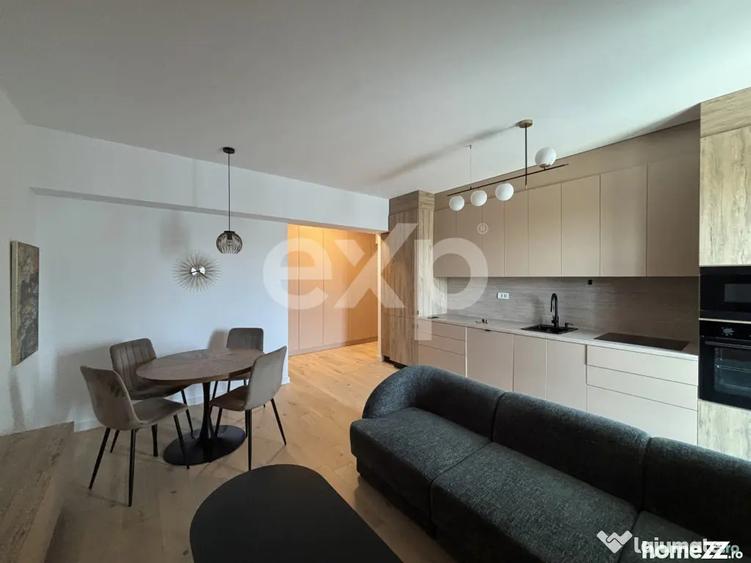 Apartament cu 3 camere decomandat în Central