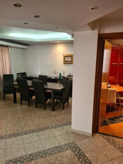 Casă cu 6 camere cu Teren 300 Mp în Herăstrău