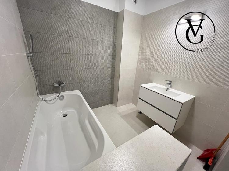 Apartament cu 2 camere decomandat, mobilat în Est