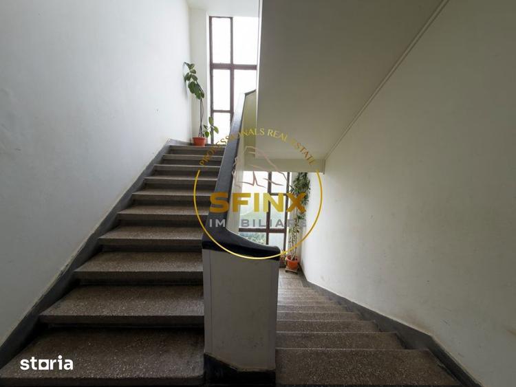 Apartament cu 3 camere, mobilat în Victoriei
