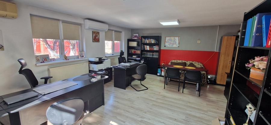 Spațiu comercial, de 140 mp, în Exterior Sud