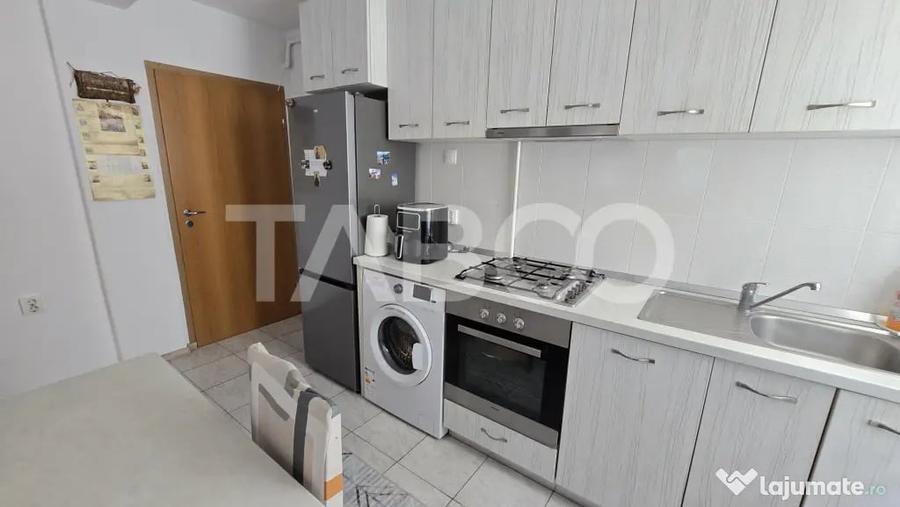 Apartament cu 3 camere decomandat în Central