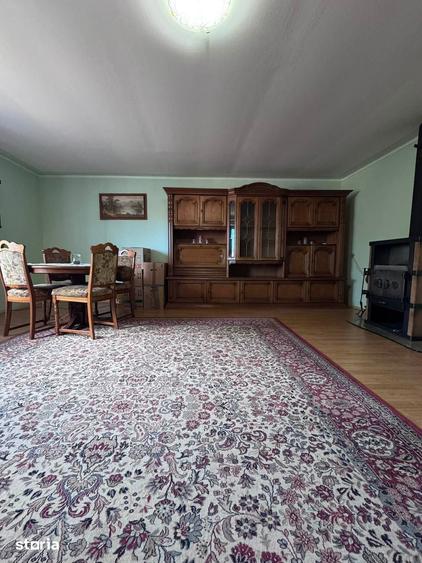 Casă cu 2 camere cu Teren 2380 Mp în Iacobeni