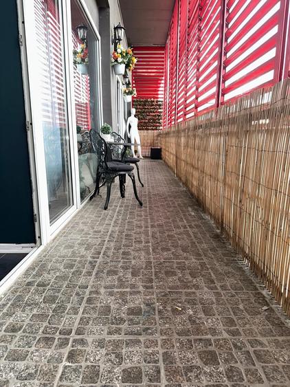 Apartament cu 3 camere decomandat în Bârzești