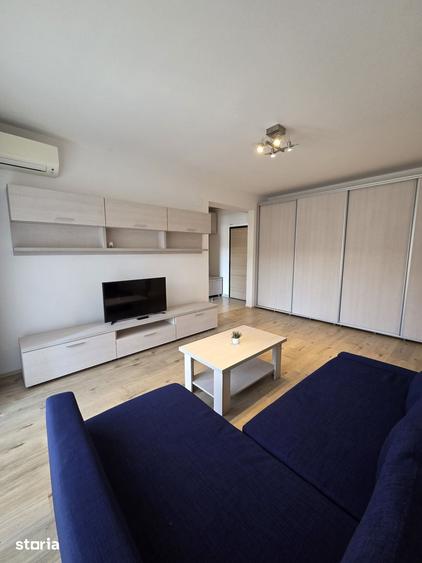 Apartament cu 2 camere decomandat în Băneasa
