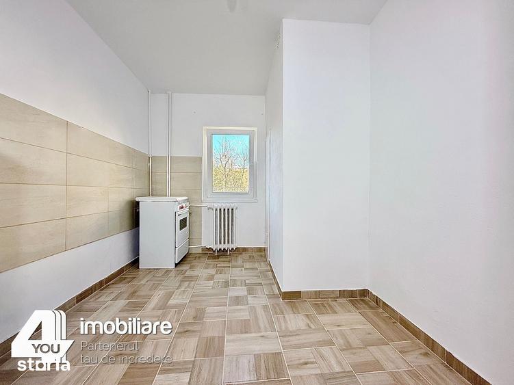 Apartament cu 2 camere semidecomandat în Boul Roșu
