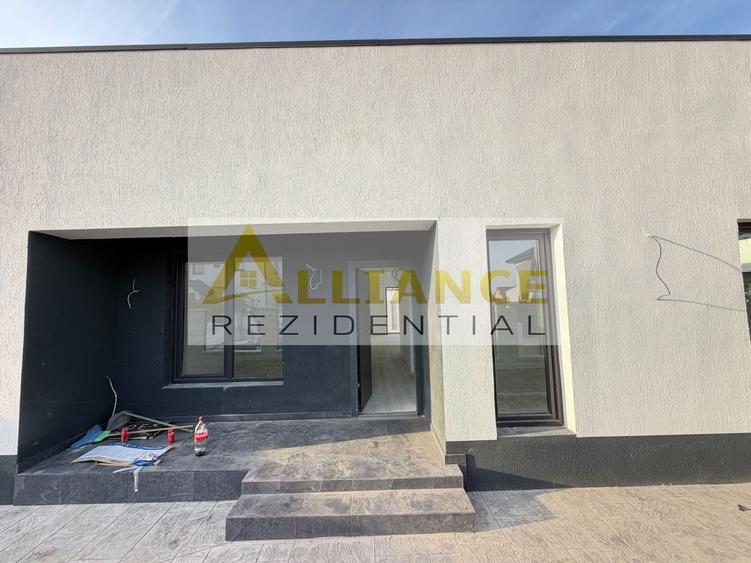 Casă individuală cu 4 camere cu Canalizare în Berceni
