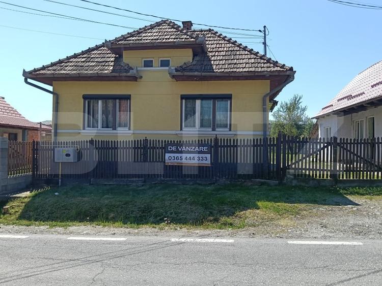 Casă individuală cu 3 camere cu Canalizare în Sovata