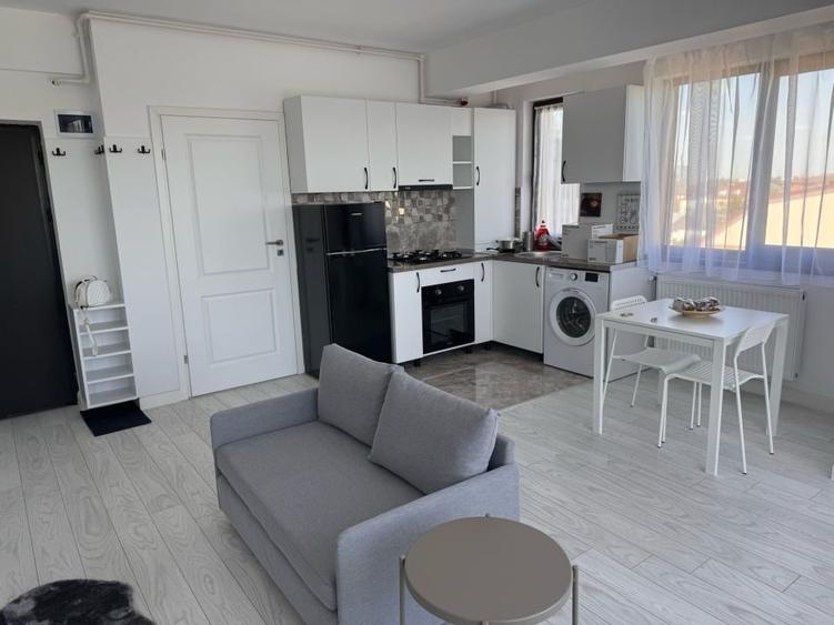 Apartament cu 2 camere semidecomandat, mobilat în Bucureștii Noi