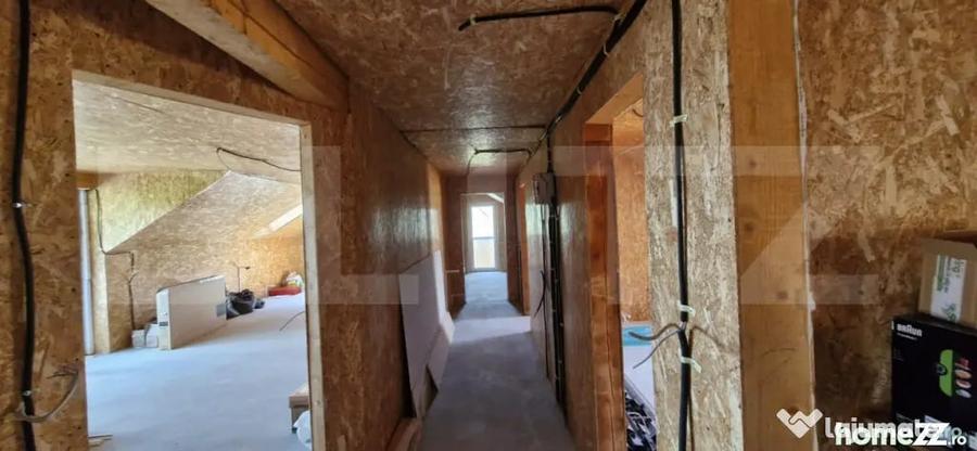 Casă cu 2 camere cu Teren 1000 Mp în Central