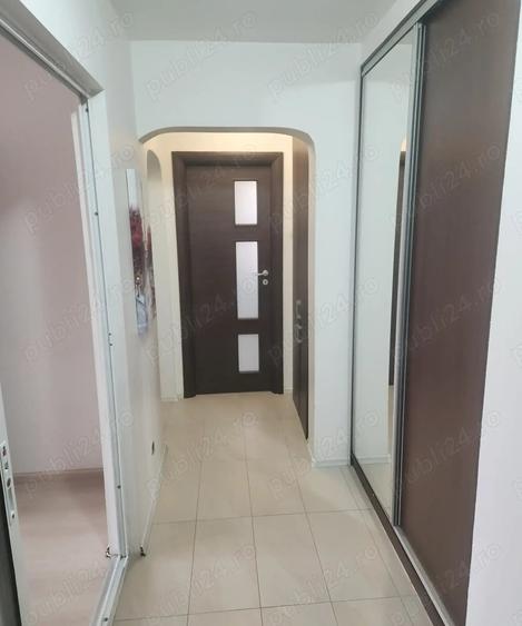 Apartament cu 3 camere decomandat în Drumul Taberei
