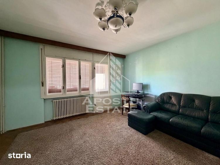 Apartament cu 4 camere, mobilat în Bogdăneștilor
